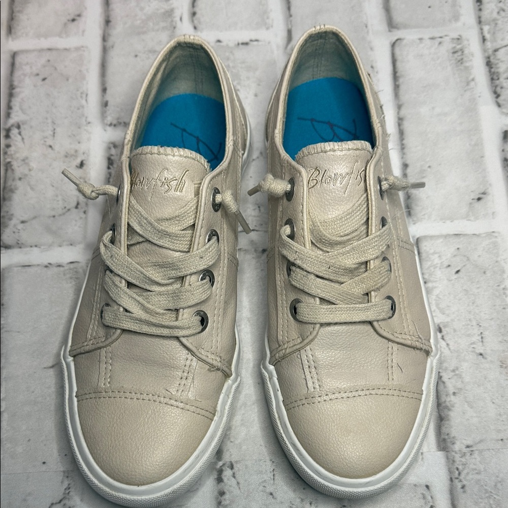 Blowfish Malibu Play‎ Cream Faux Leather Slip On Sneakers Low Top Women 7.5 - Picture 3 of 7